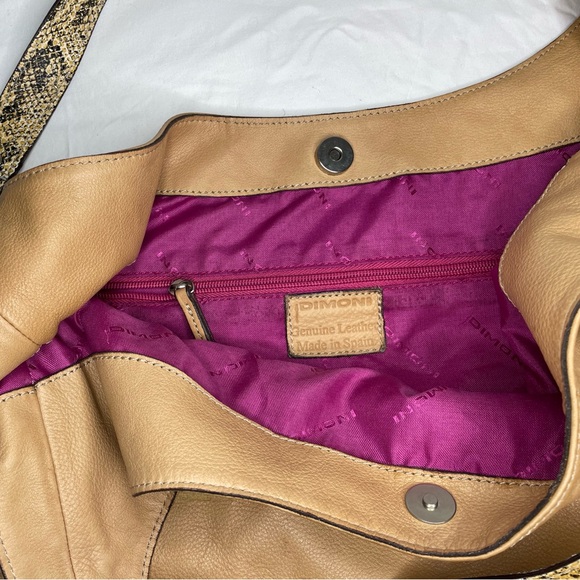 Hobo bag in the perfect fall color! - Picture 2 of 10